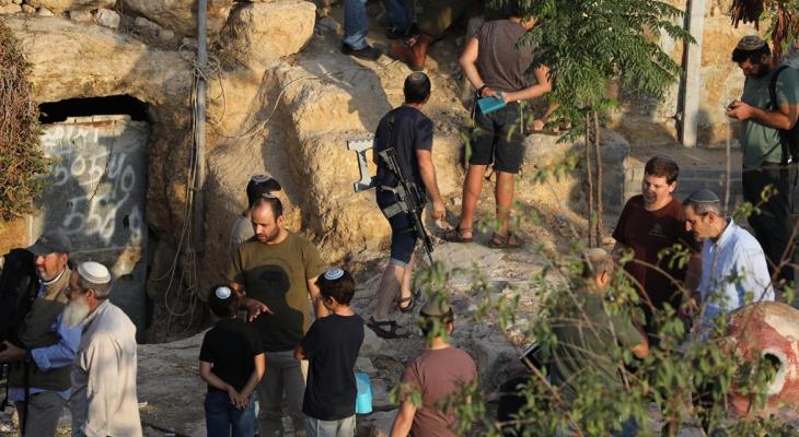مجموعات المستوطنين الصهاينة تصعد اعتداءاتها ضد الفلسطينيين وممتلكاتهم في الضفة الغربية