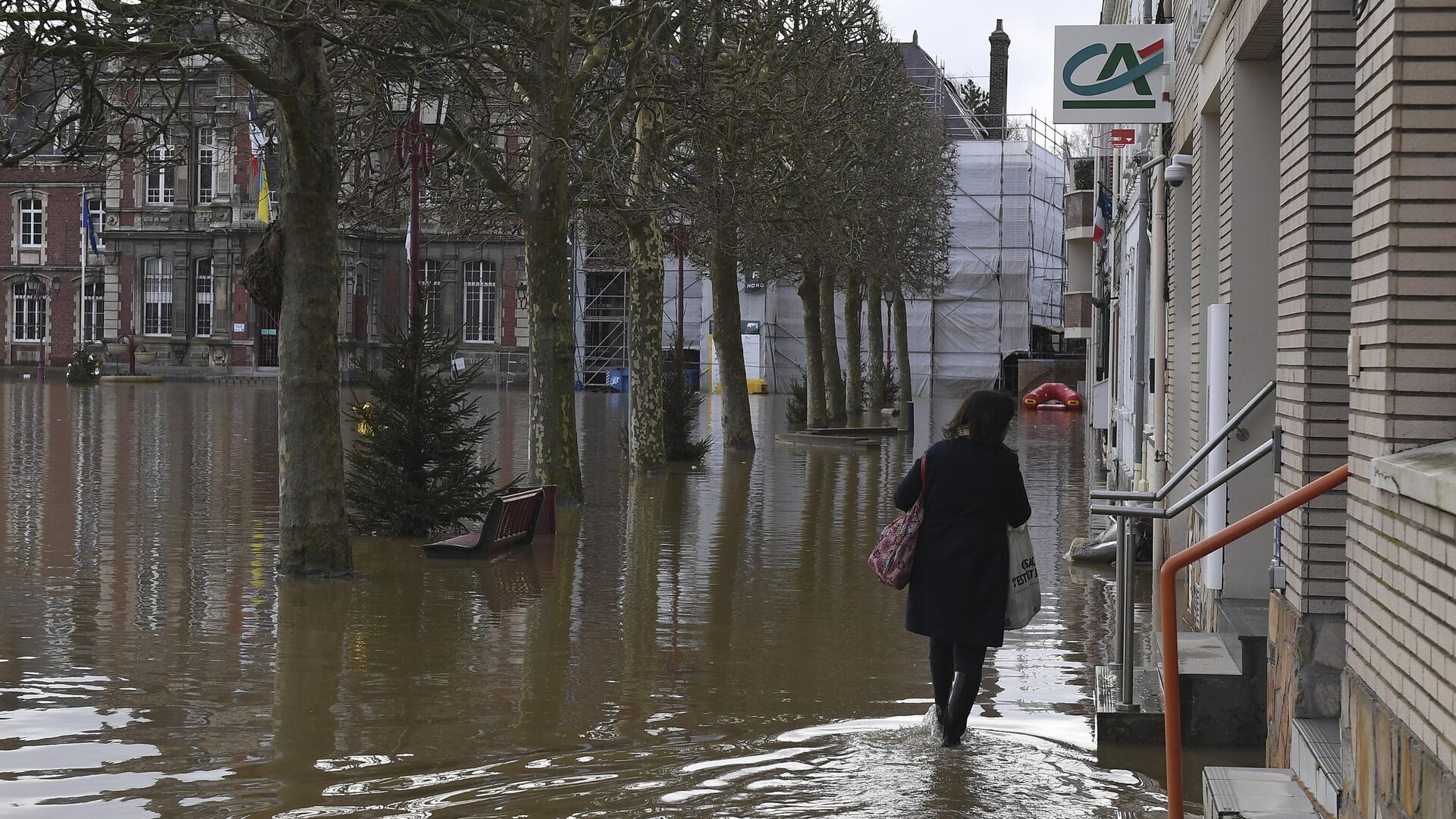 السلطات الفرنسية تخشى تفشي وباء حمى الضنك السلطات الفرنسية تخشى تفشي وباء حمى الضنك