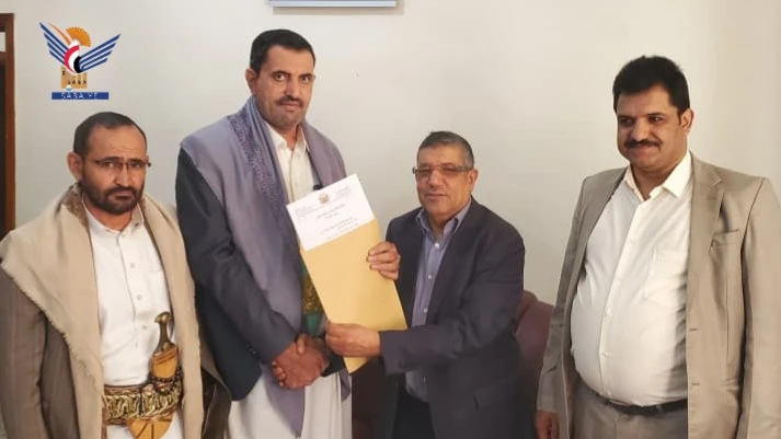 مكافحة الفساد تتسلم إقراري أمين عام هيئة رفع المظالم بمكتب الرئاسة ومدير الشكاوى