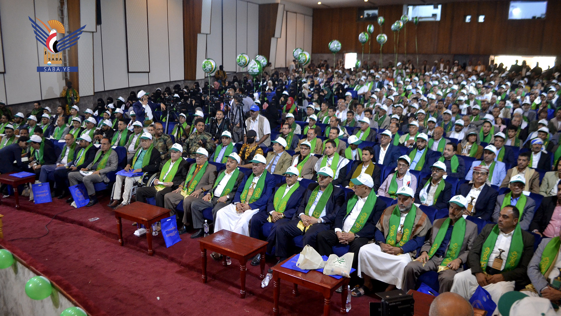 رئيس الوزراء يشارك في فعالية وزارة الاقتصاد والصناعة والاستثمار بذكرى المولد النبوي