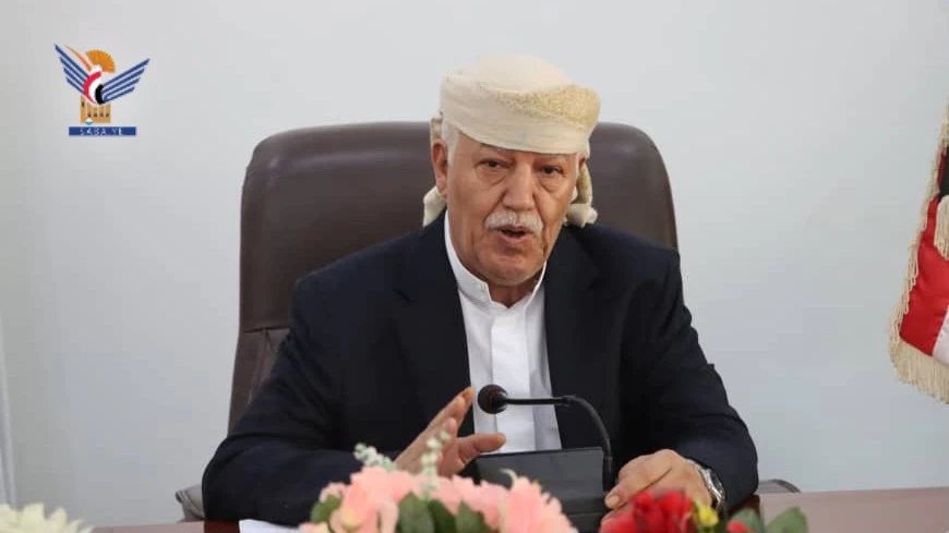 محافظ إب يبارك عمليات القوات المسلحة اليمنية ويدعو المغرر بهم العودة إلى صف الوطن 