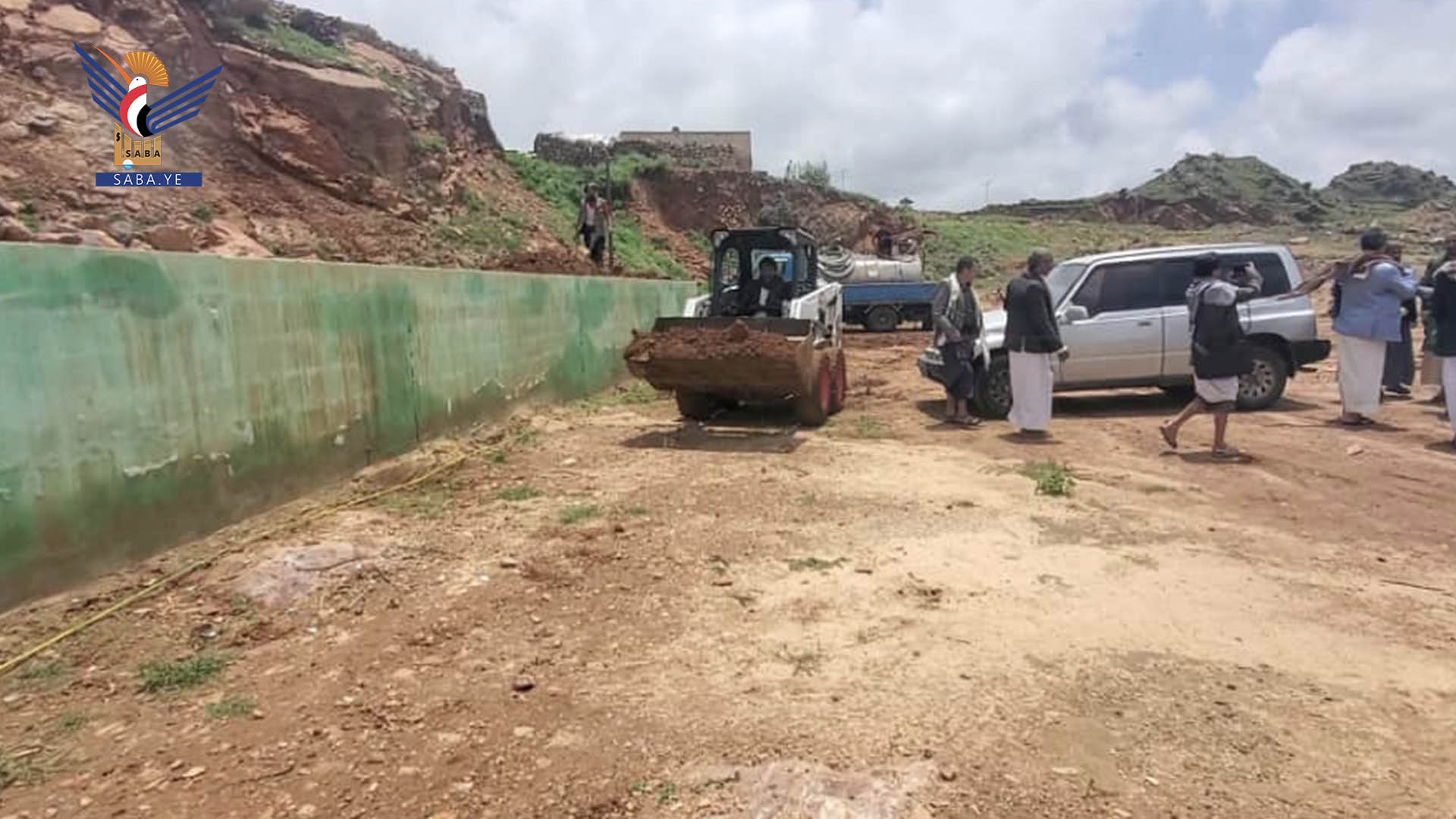 تفقد أعمال التجهيزات بساحة الرسول الأعظم بمركز محافظة المحويت