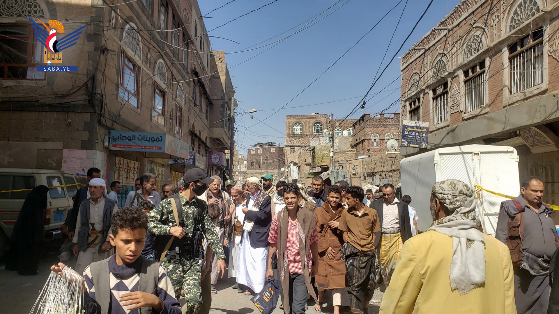 مفتاح يتفقد موقع مجزرة العدوان الأمريكي بحي وسوق فروة بمديرية شعوب