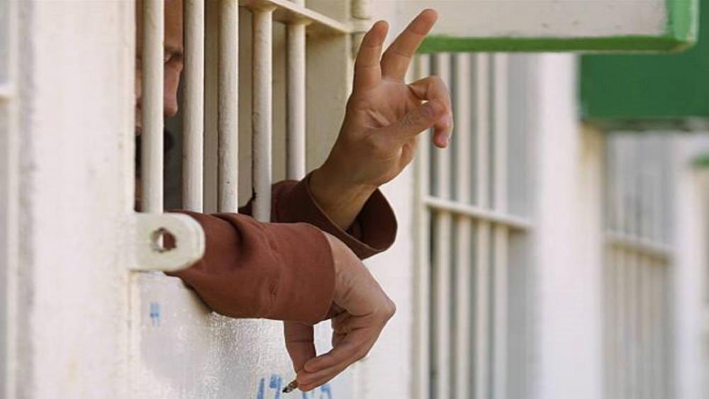  العدو الإسرائيلي يصدر ويجدد أوامر اعتقال إداري لـ31 فلسطينياً من الضفة