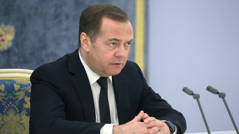 مدفيديف: "الناتو" يريد أن تصبح كل أوكرانيا تقريبا تحت السيطرة الروسية