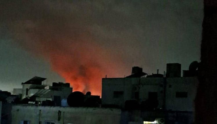 مصابان جراء غارتين لطيران العدو الإسرائيلي على محيط مبنى قيادة الأركان في دمشق