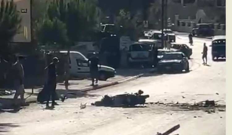 استشهاد 5 مواطنين بينهم 3 أطفال في لبنان بغارة إسرائيلية على بنت جبيل