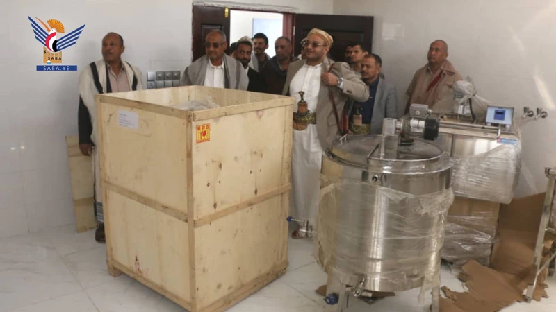 المساوى يطلّع على سير العمل بمركز معالجة وتصنيع منتجات الألبان في التعزية