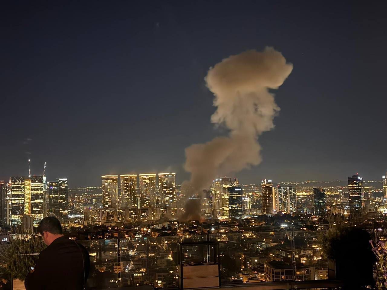 "الثوري الإيراني" يكشف عن عدد من الأهداف التي استهدفها في الموجة الخامسة من عملية الوعد الصادق 4