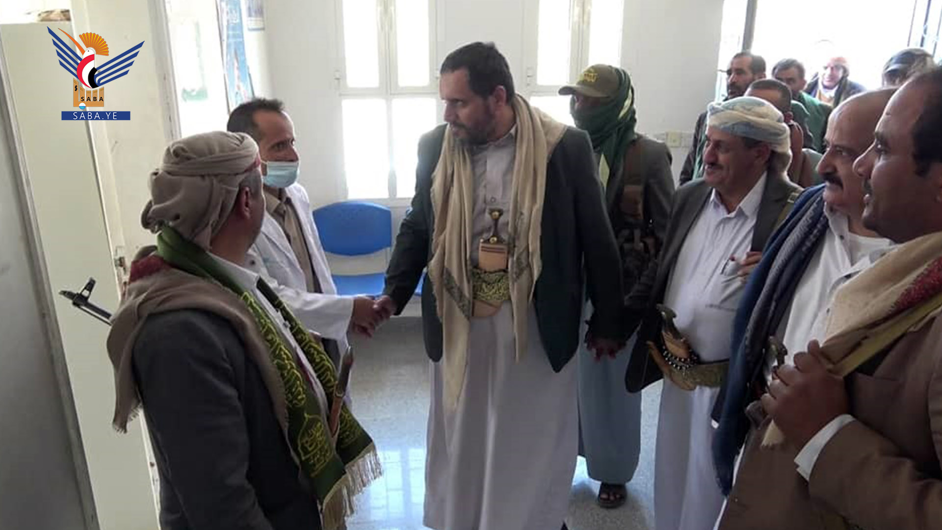 محافظ صنعاء يطلع على أضرار السيول في مديريتي الطيال وخولان