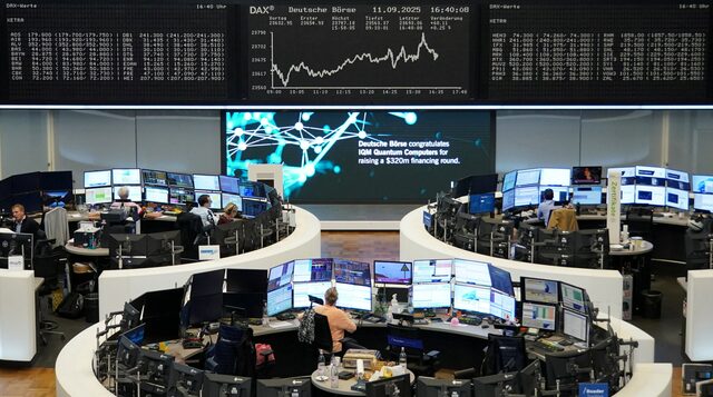 هبوط الأسهم الأوروبية وسط ترقب تصريحات عدد من مسؤولي الفدرالي