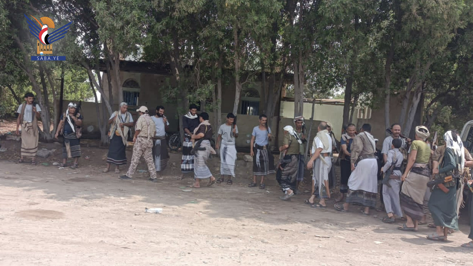 زيارة عيدية للمرابطين في المواقع الأمنية والعسكرية بالصليف ورأس عيسى والعرج