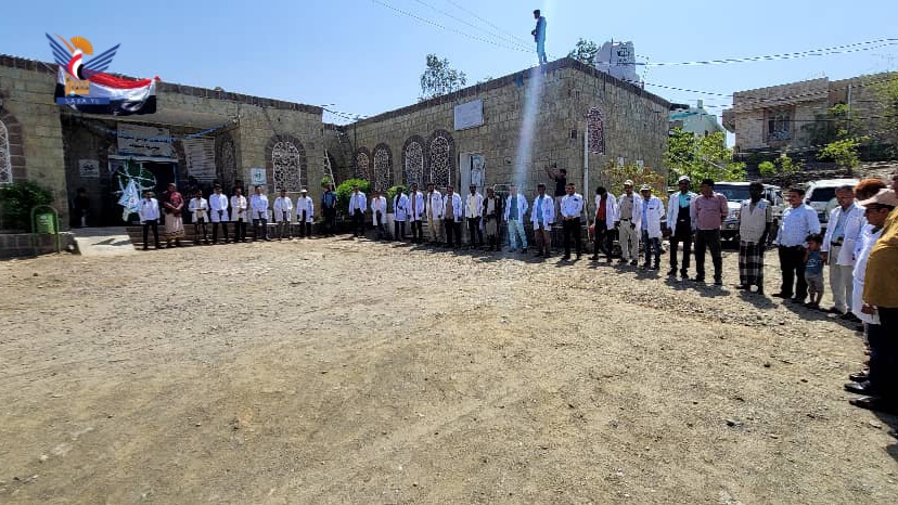 وقفات للقطاع الصحي في حجة تنديداً بجرائم الكيان الصهيوني في غزة