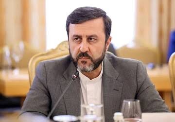 إيران تحذر فرنسا وبريطانيا من إرسال مدمرات إلى محيط مضيق هرمز