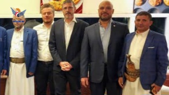 بحث سبل توسيع العمليات الميدانية بين مركز التعامل مع الألغام ولجنة الصليب الأحمر