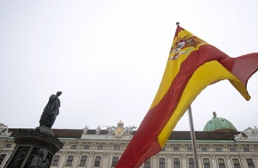 رئيس الوزراء الإسباني يدين بشدة انتهاك القانون الدولي في فنزويلا