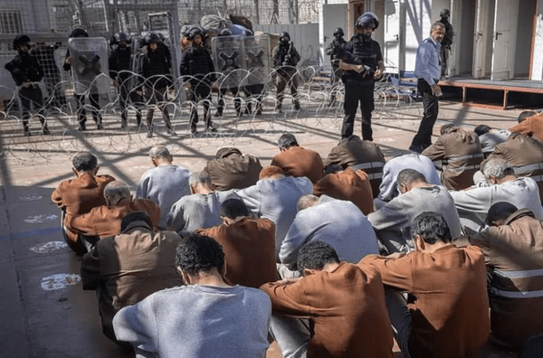 لجنة دولية: روايات مُروعة ومُرعبة عن الفلسطينيين في سجون العدو الإسرائيلي