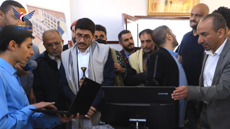 وزير التربية يفتتح معرض العلوم والإبتكار بمديرية السبعين