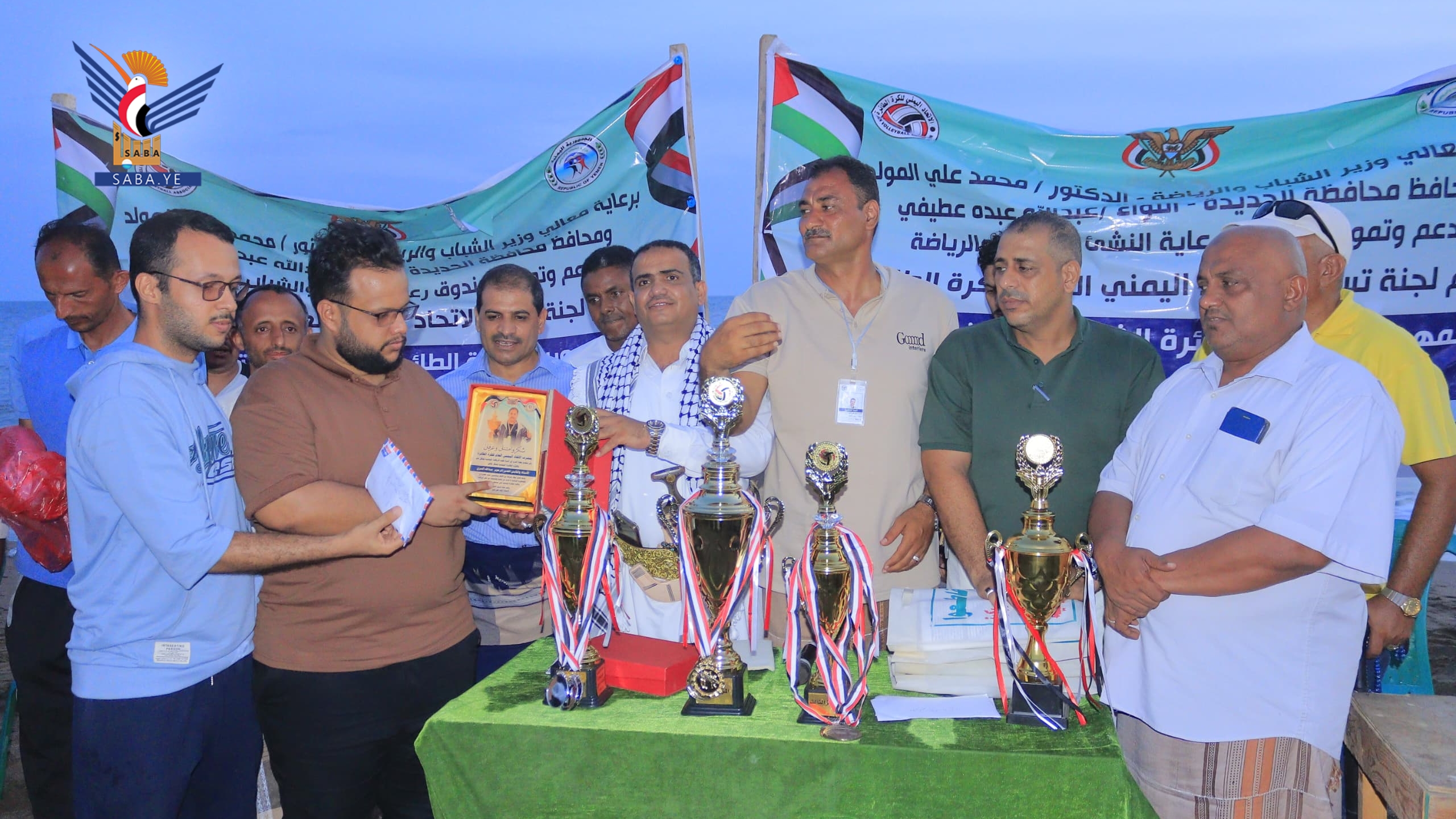 منتخب الحديدة يتوج ببطولة الجمهورية للكرة الطائرة الشاطئية للمنتخبات