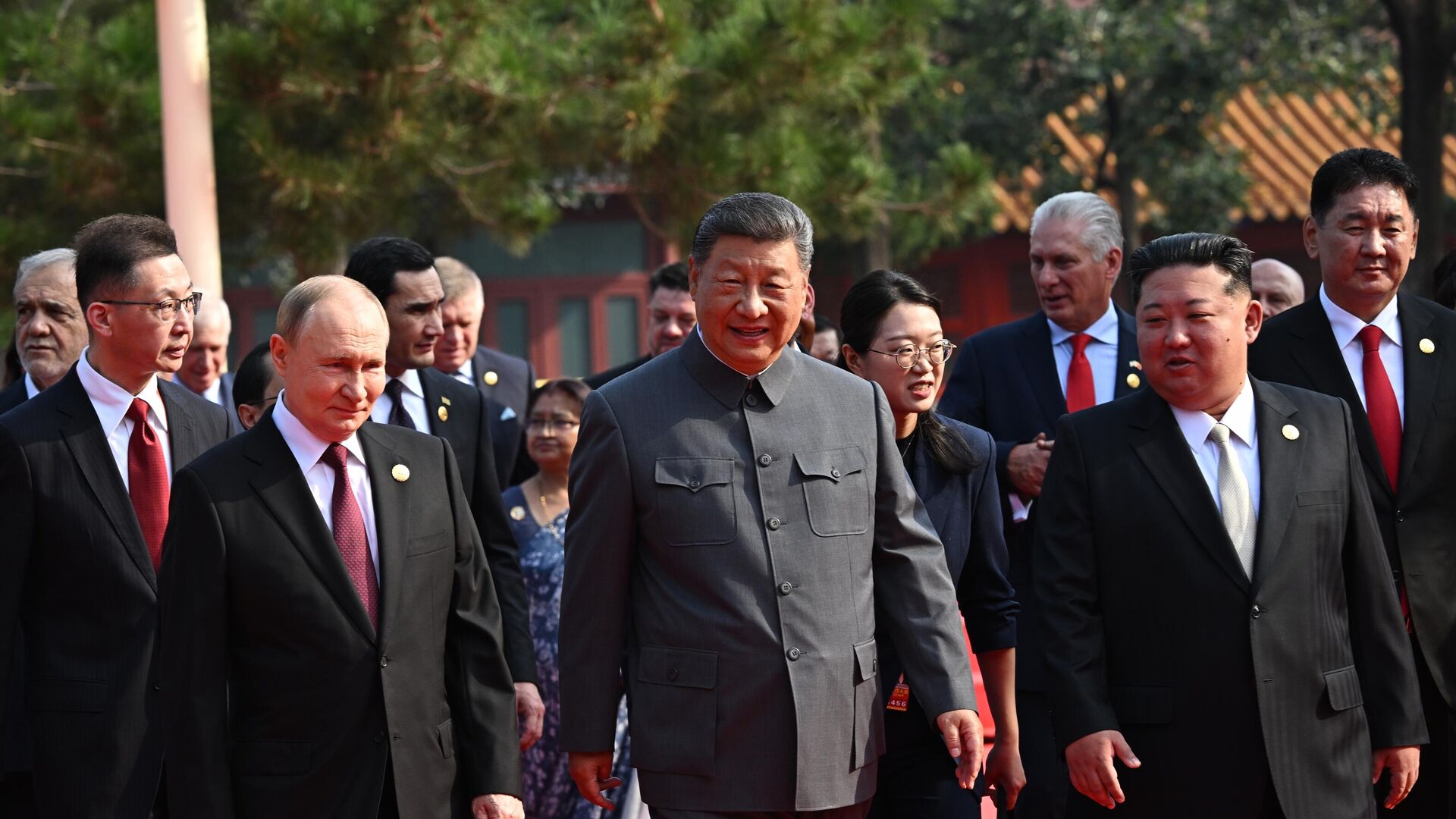 أوشاكوف: زعماء روسيا والصين وكوريا الشمالية لم تكن لديهم أي نية للتآمر في الصين