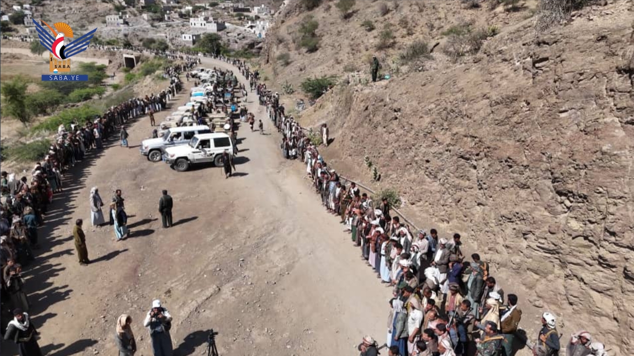 صنعاء .. وقفة مسلحة وافتتاح معرض صور الشهداء بمديرية الحيمة الخارجية