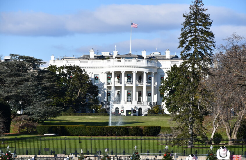 البيت الأبيض يعلن تسريح المزيد من الموظفين الحكوميين