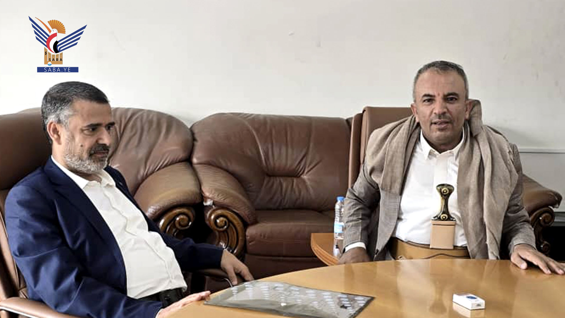 مناقشة استكمال الربط الشبكي والتدريب الإداري بين وزارتي الخدمة المدنية والكهرباء والمياه