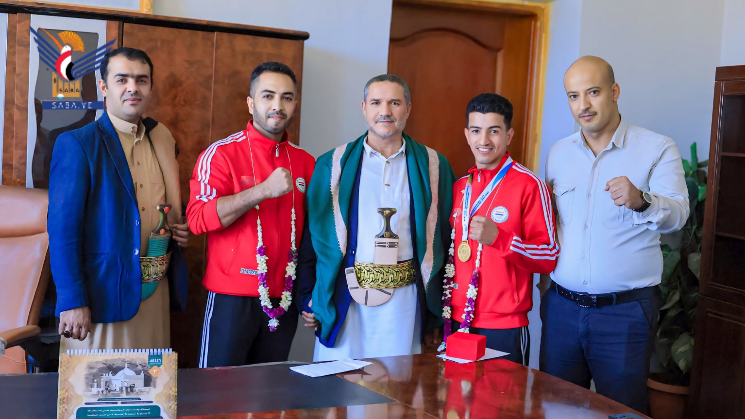 وزير الشباب يُكرّم بطل الكونغ فو السندي ويحثه على تشريف اليمن في نهائيات كأس العالم للعبة