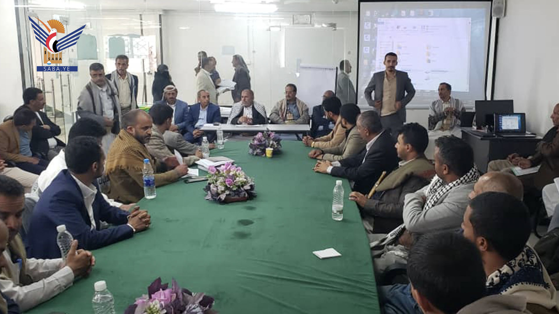 بدء دورة تدريبية لمهندسي مكتب الأشغال والوحدة التنفيذية والمبادرات بصنعاء