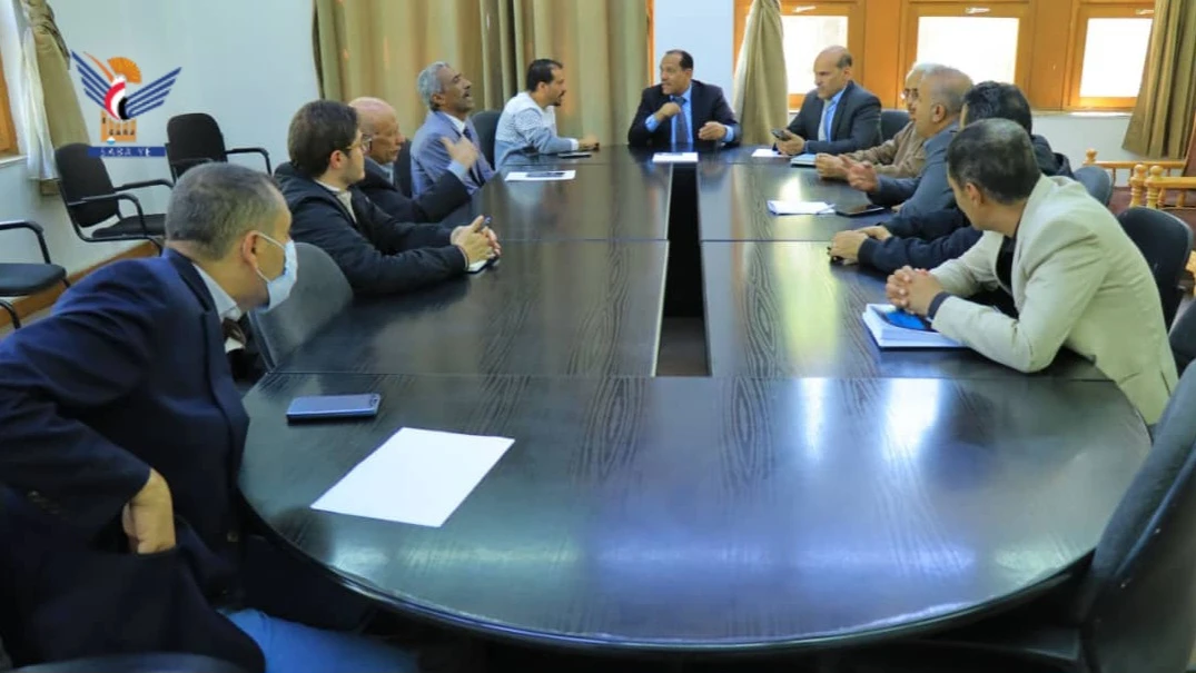 الاطلاع على العملية التعليمية ومستوى التجهيزات بكلية الهندسة جامعة صنعاء