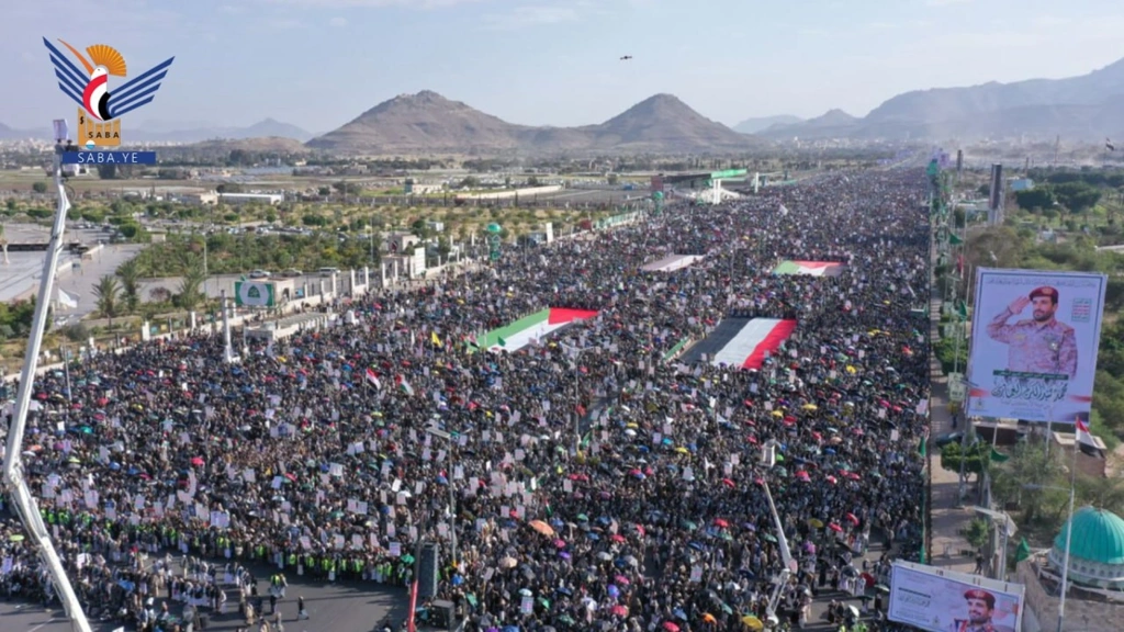 حشود مليونية في العاصمة والمحافظات وفاء للشهداء والتزاما بالسير على نهجهم الجهادي