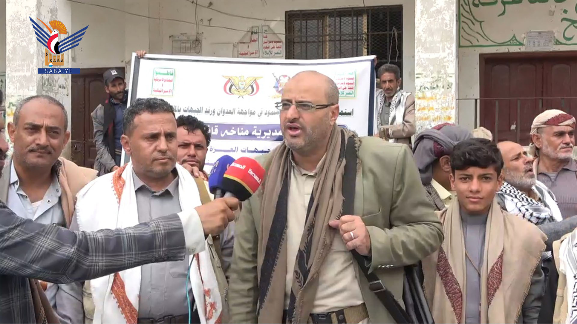 قافلة عيدية من أبناء مناخة للمرابطين في الجبهات