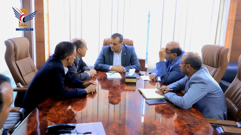 مناقشة خطط توطين الصناعات وبرامج النهوض الاقتصادي