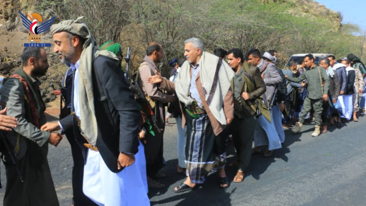 تعز .. زيارات عيدية للمرابطين في عدد من الجبهات والنقاط والإدارات الأمنية