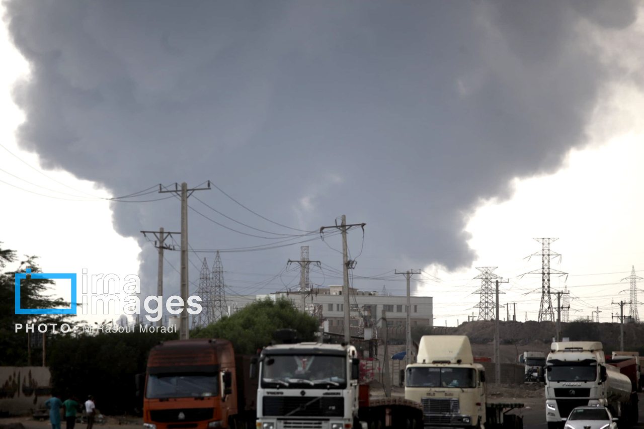   281 مصابا على الأقل في حادث الانفجار في ميناء الشهيد رجائي في ايران