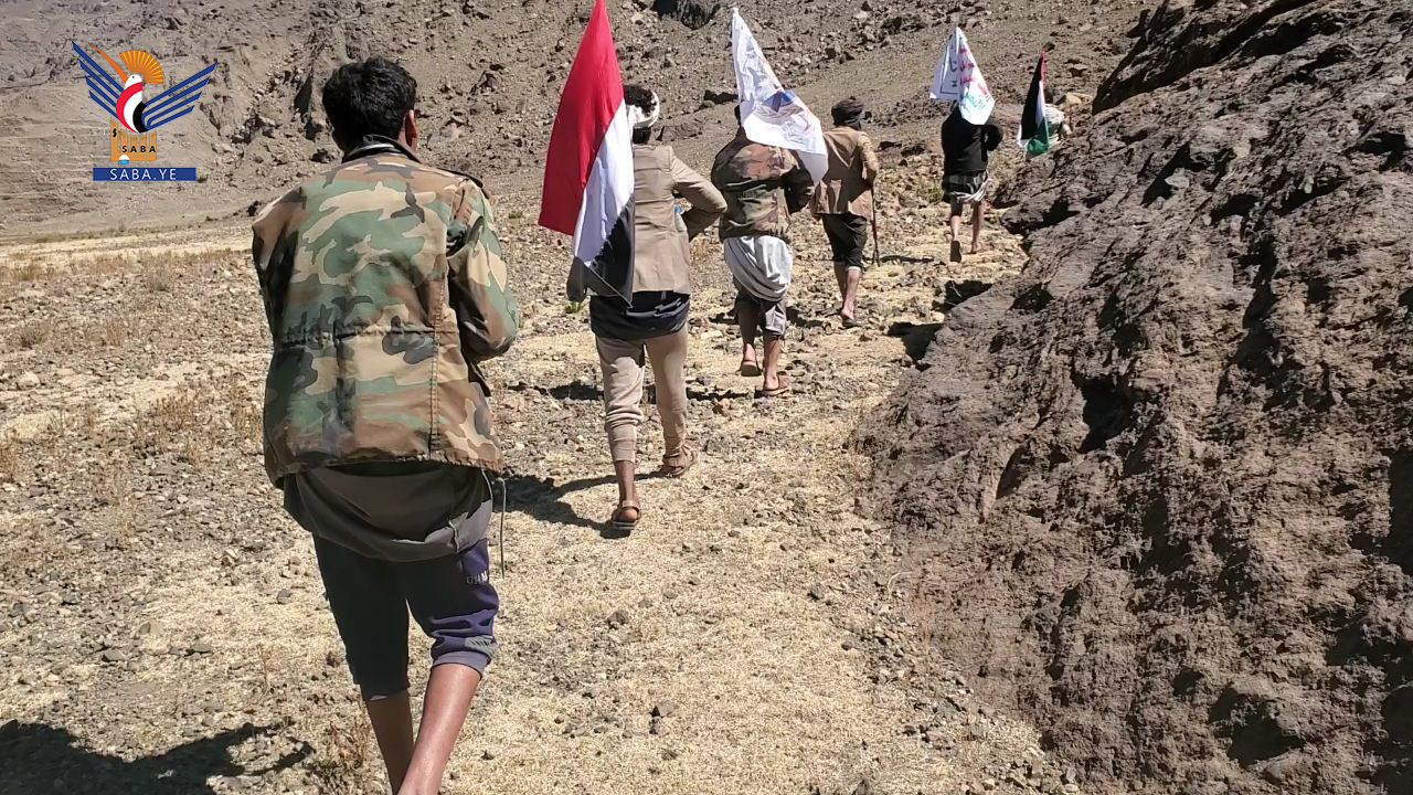 مناورة لخريجي دورات طوفان الأقصى في الحيمة الداخلية بمحافظة صنعاء