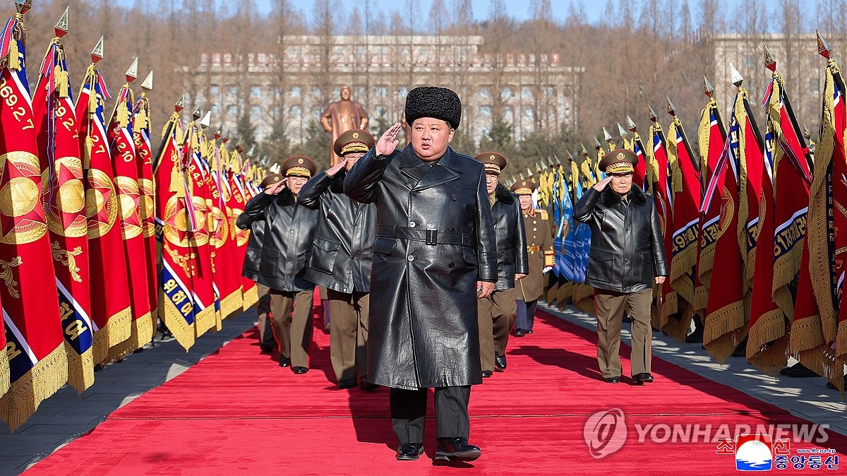 كيم جونغ-أون يؤكد أن يقوم الجيش الكوري الشمالي بدور بارز في السنوات الخمس المقبلة