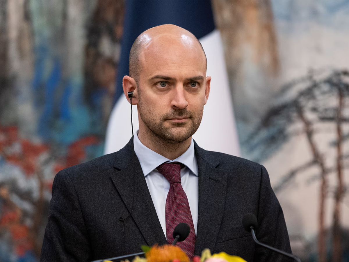 فرنسا تدعو لفرض عقوبات أوروبية على مستوطنين مسؤولين عن مقتل فلسطينيين في الضفة