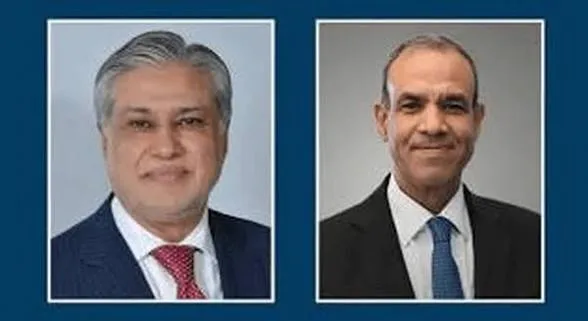 وزير الخارجية الباكستاني ونظيره المصري يناقشان التطورات الإقليمية