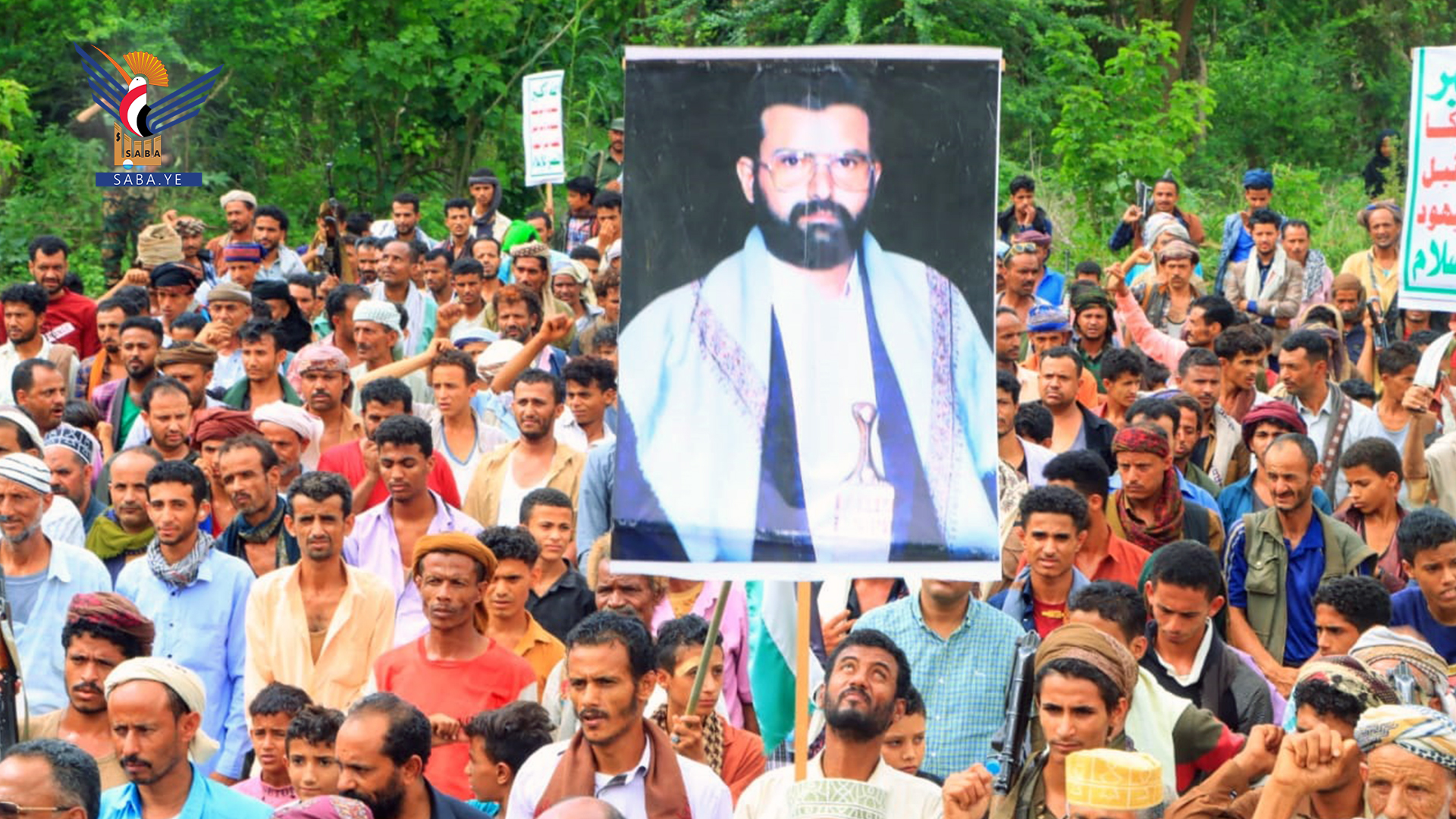 حشود كبرى في عشر ساحات بتعز في مسيرات "مع غزة.. جبهات الإسناد ثبات وجهاد"