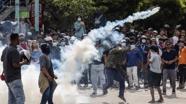 الجيش النيبالي يبدأ محادثات مع الشباب لاختيار قيادة مؤقتة بعد موجة احتجاجات