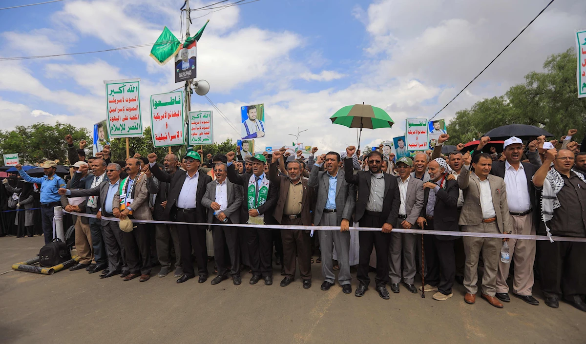 مسيرات اليمن الحاشدة تحذّر السعودية: لا تتورطوا بدعم الكيان!