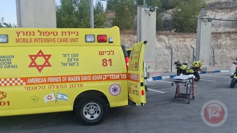 إصابة اربعة مستوطنين في عملية طعن فدائية بـ"تل أبيب" وإطلاق النار على المنفذ