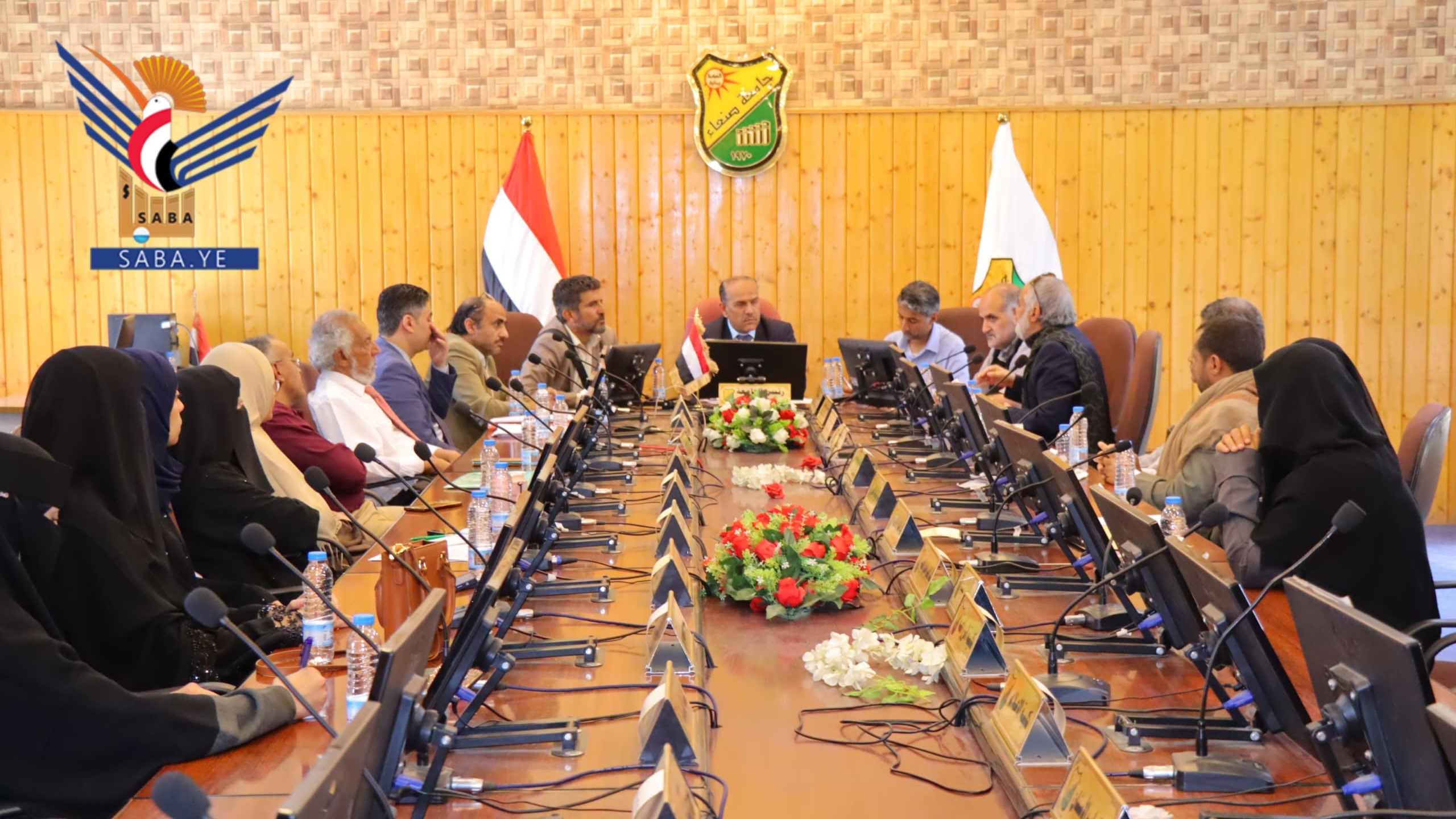 مناقشة الترتيبات النهائية للمؤتمر العلمي للعسل الدوائي بجامعة صنعاء