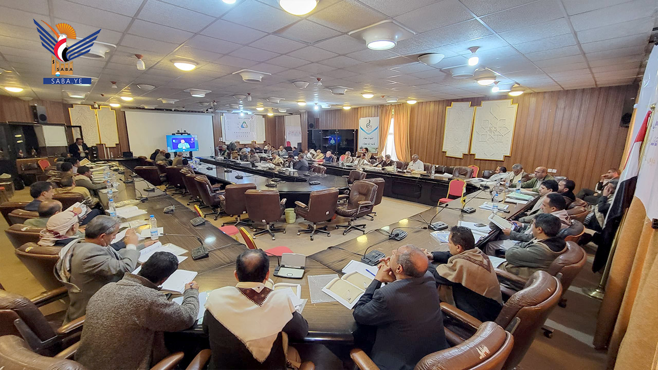 اختتام برنامج تدريبي حول عهد الإمام علي لمالك الأشتر في وزارة الشؤون الاجتماعية والعمل  اختتام برنامج تدريبي حول عهد الإمام علي لمالك الأشتر في وزارة الشؤون الاجتماعية والعمل