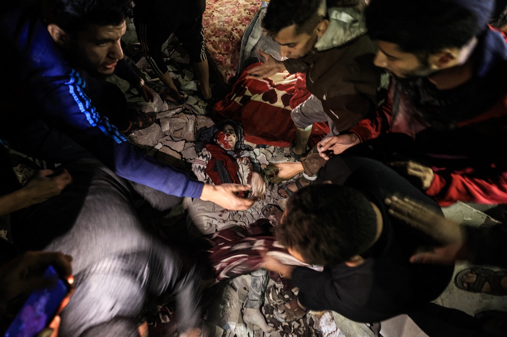 العدو الصهيوني يرتكب مجازر في قطاع غزة اسفرت عن استشهاد 108 فلسطينيا