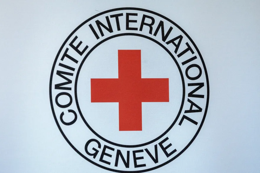 الصليب الأحمر يعرب عن قلقه إزاء مصير 9 مسعفين فلسطينيين مفقودين في غزة