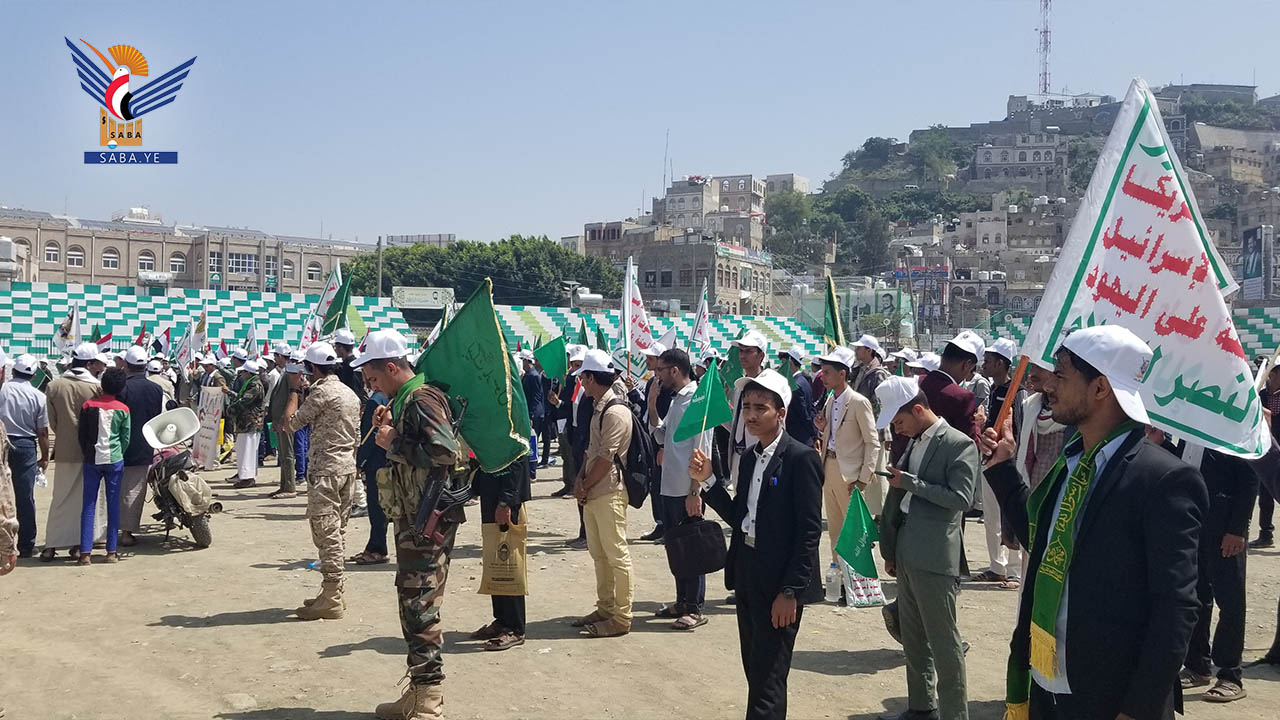 حجة.. مسير لخريجي الدورات العسكرية المفتوحة من منتسبي الجامعات والكليات