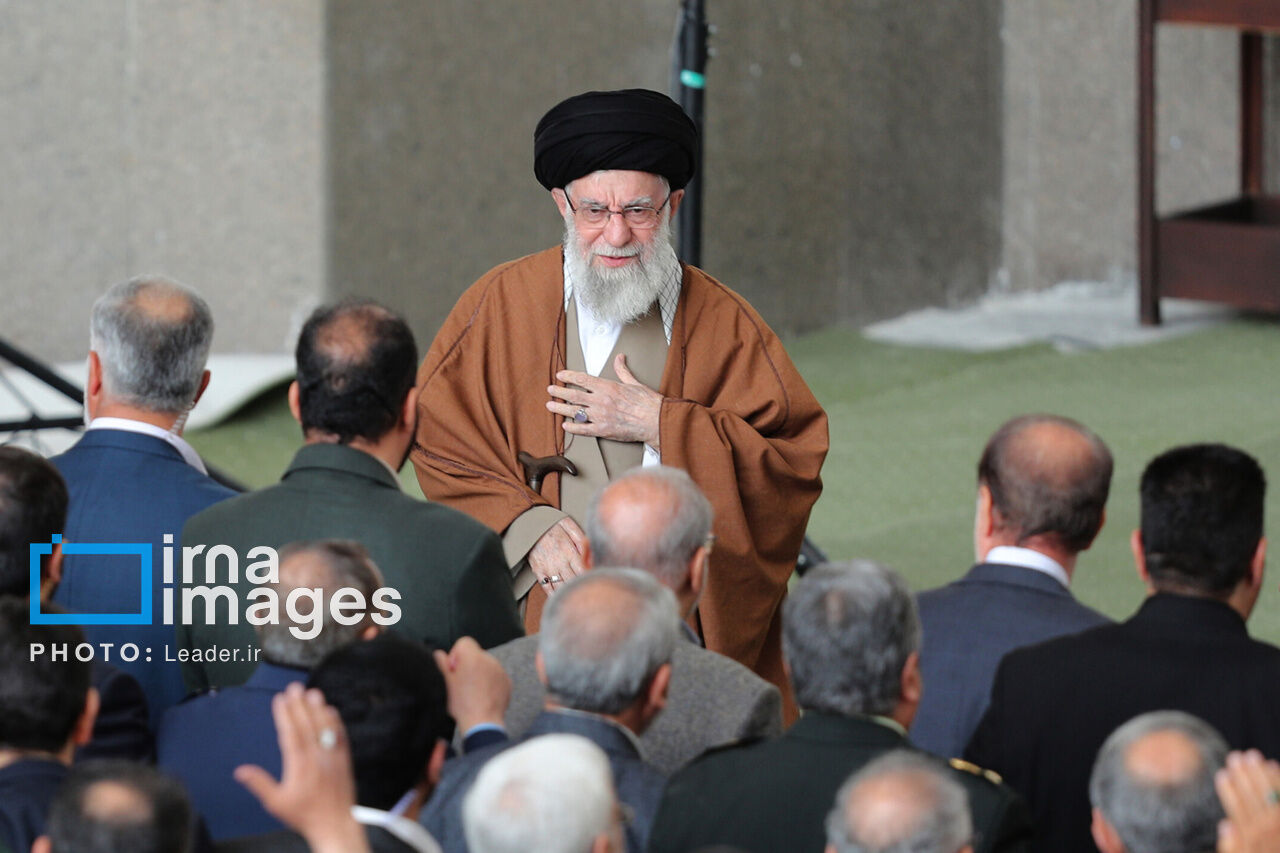 السيد الخامئني: لو كانت الأمة الإسلامية موحدة لما اُخْتُلقت قضية فلسطين ولما تعرض اليمن لهذه الضغوط