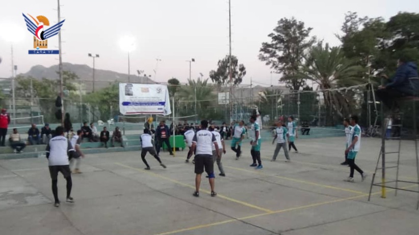 وزارة الداخلية تنفرد بصدارة المجموعة الثانية لبطولة الوزارات والمؤسسات للكرة الطائرة